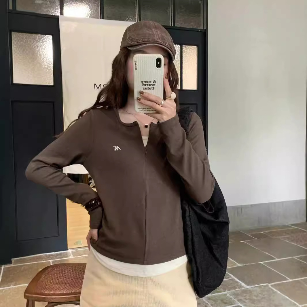 伊歌莉5287 秋季新款假两件显瘦百搭 半拉链简约女式打底衫卫衣