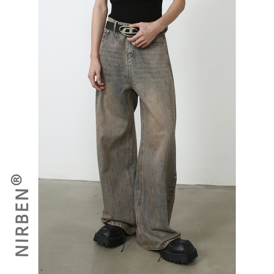 Quần jeans nam ống rộng phong cách retro, dáng suông dài chạm gót, lưng cạp vừa — Vàng gỉ