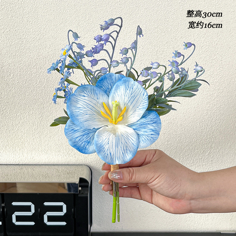 Màu xanh nhạt hoa tulip màu xanh lam hoa lá thơm