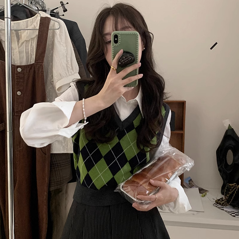 대학 스타일 칼라 마름모꼴 니트 조끼 여성 봄과 가을 2024 새로운 일본식 민소매 스웨터 조끼
