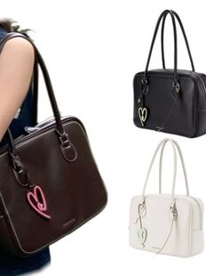 Big capacious purse, one-shoulder bag