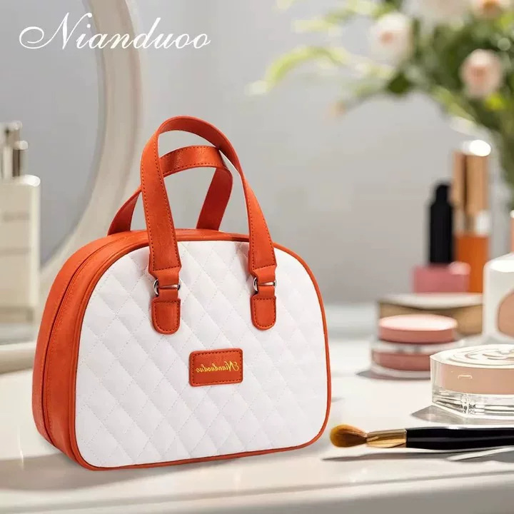 Cross-Border New Style Cosmetic Bag for Women, Large Capacity, Fashionable and High-End Toiletry Bag, Stylish and Portable Travel Skincare Storage Bag