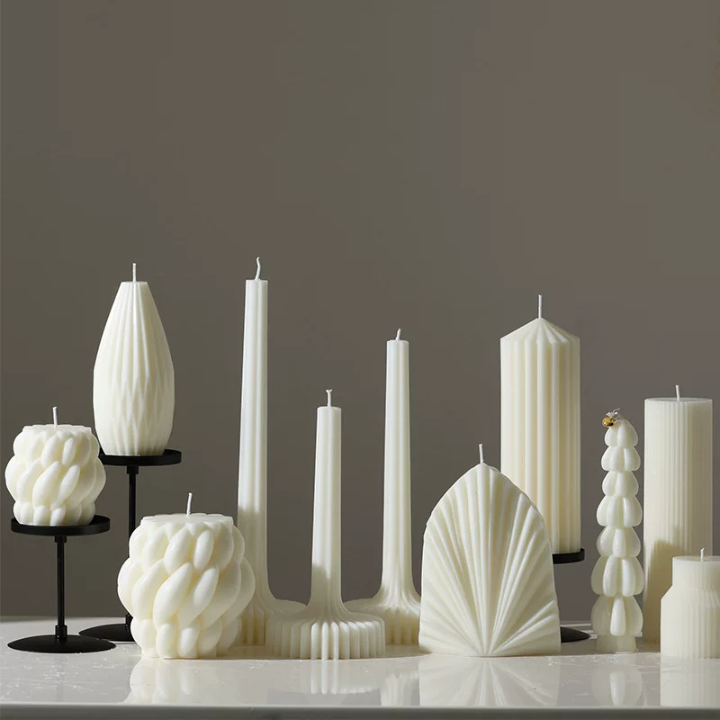 Aromatherapy candle handmade white geometric 40, nordic style decorative shapes