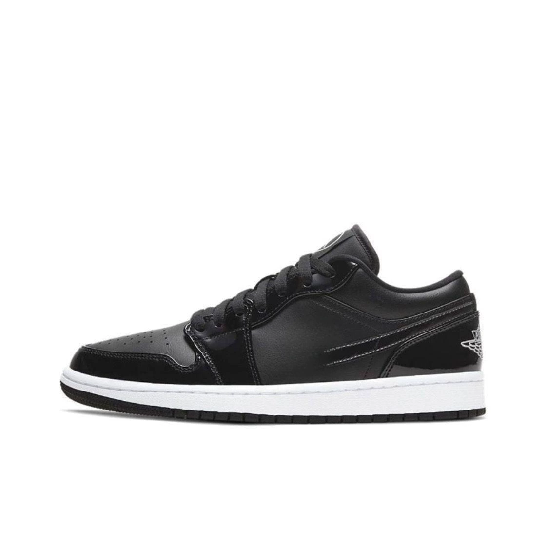 Кроссовки AIR aj1 с низким верхом, цвет "барб" в цвете "Северная Каролина", сине-серо-бело-дымчато-серо-черные.