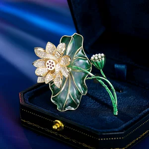 High-End Green Lotus Leaf Three-Dimensional Enamel Brooch, Chinese Style Brooch, Good Luck Lotus, Exquisite Brooch Accessory for Women