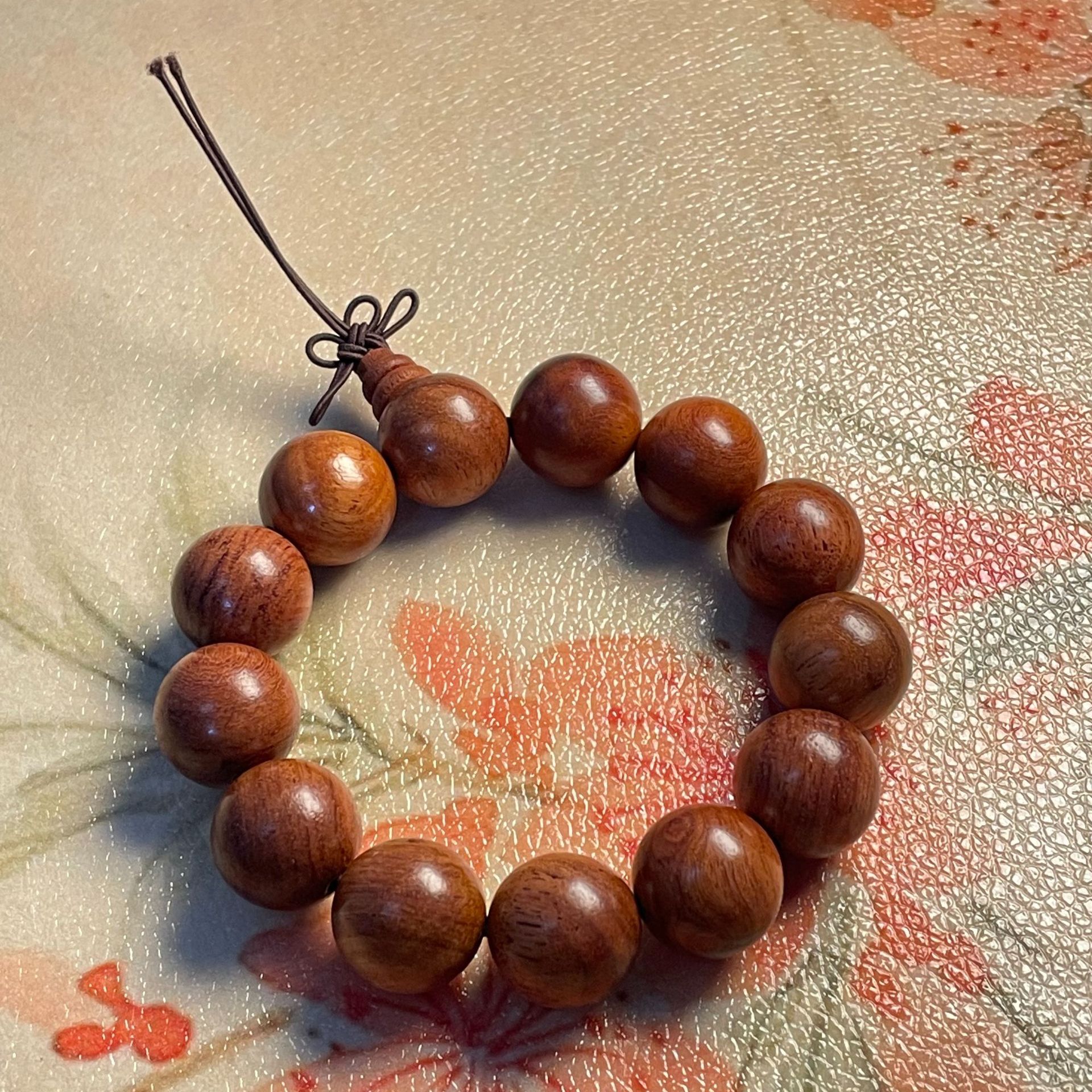 Bracelet Bouddha en perles de bois de rose de Myanmar, style décontracté, avec cordon à la main, Huanghuali_voghion.com