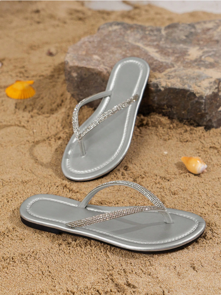 Cross-Border Independent Online Women's Summer Large Size Clip-Toe Sandals Rhinestones, Flip-Flops, European And_vogvips.com