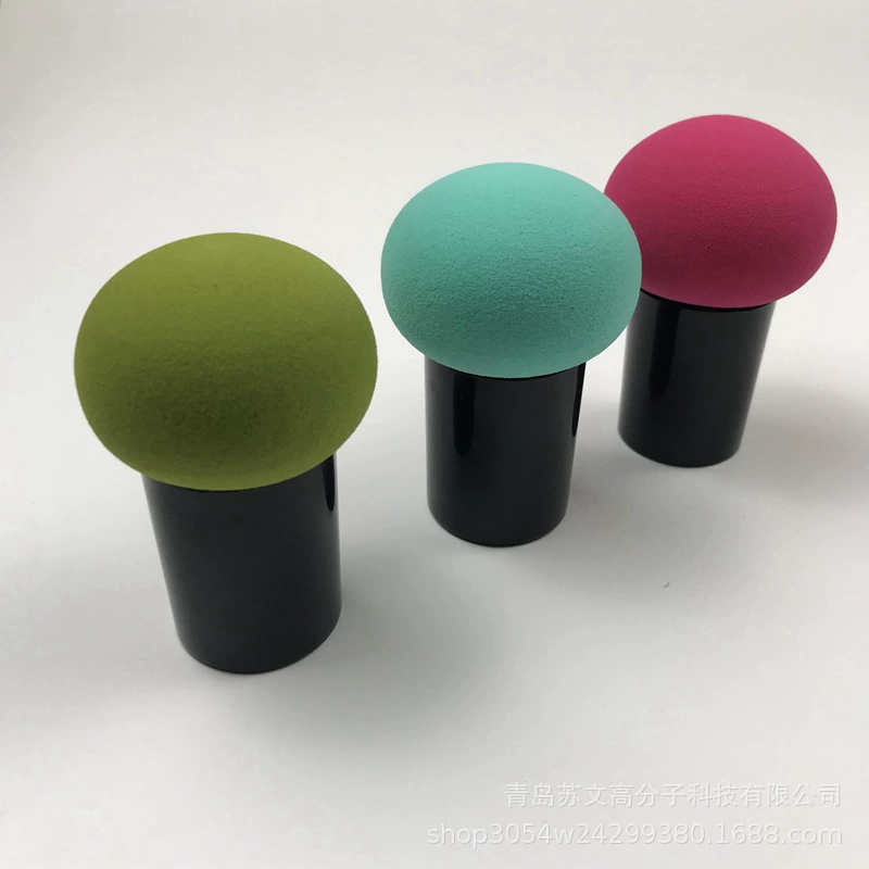 Foundation, seal, cosmetic sponge