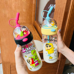 クレヨンの新しいストローのプラスチックのコップは高温に耐えます。