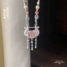 手镯;吊坠;戒指