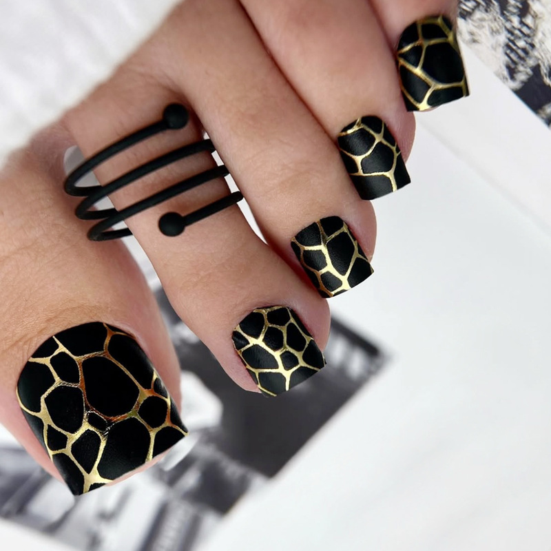 Wearing Armor Press Toenails Golden Irregular Geometric Pattern Fake Foot Nails Removable Nail Art Wearing Armor Press Toenails Golden Irregular Geometric Pattern Fake Foot Nails Removable Nail Art