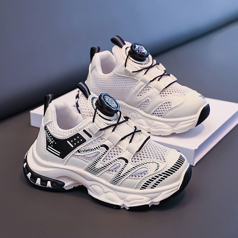 Zapatos deportivos para niños 2026 verano nuevo estilo de moda para niñas zapatos casuales de niños zapatos deportivos de correr de malla