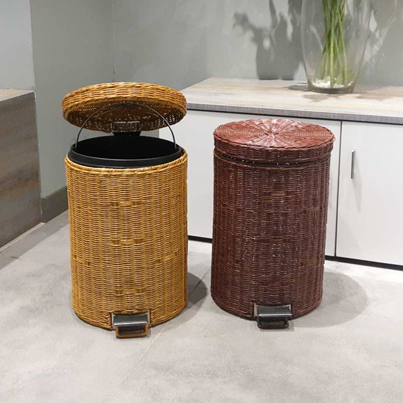 Rattan Slow-Down Trash Can, Creative, Simple, Scandinavian Style, Foot-Operated Hotel Living Room and Bedroom Paper Basket with Lid