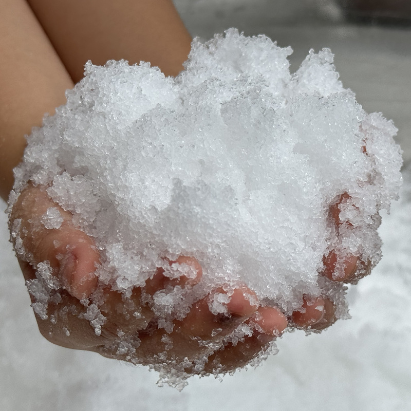 圣诞雪景装饰仿真雪 可生物降解水变雪 橱窗拍摄雪粉人造雪