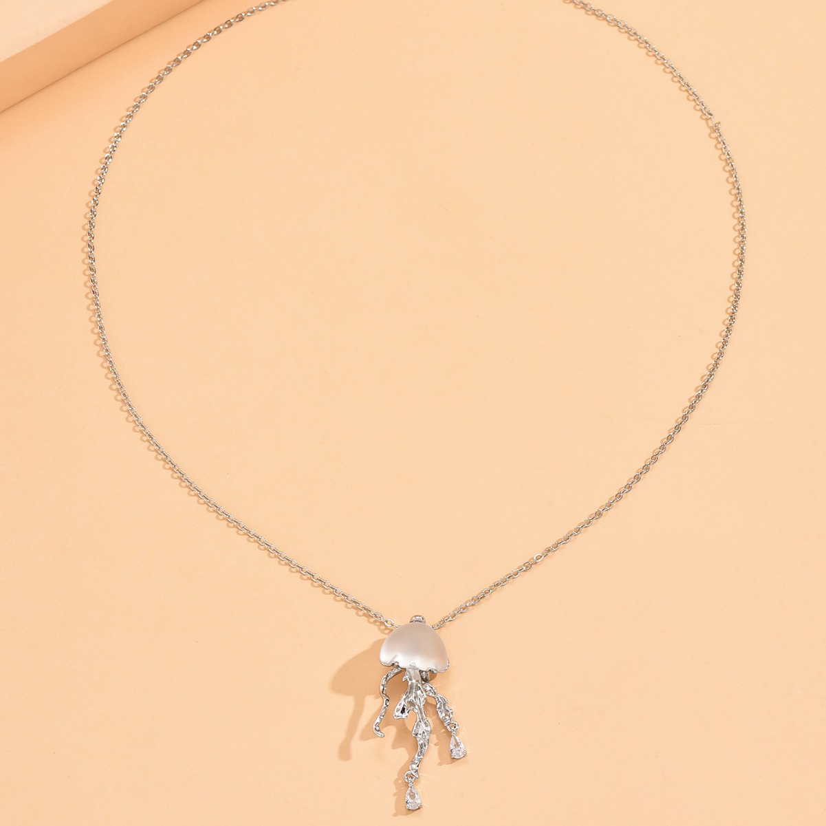 Colar de pérolas magnético de luxo para mulher gargantilha elegante_voghion.com