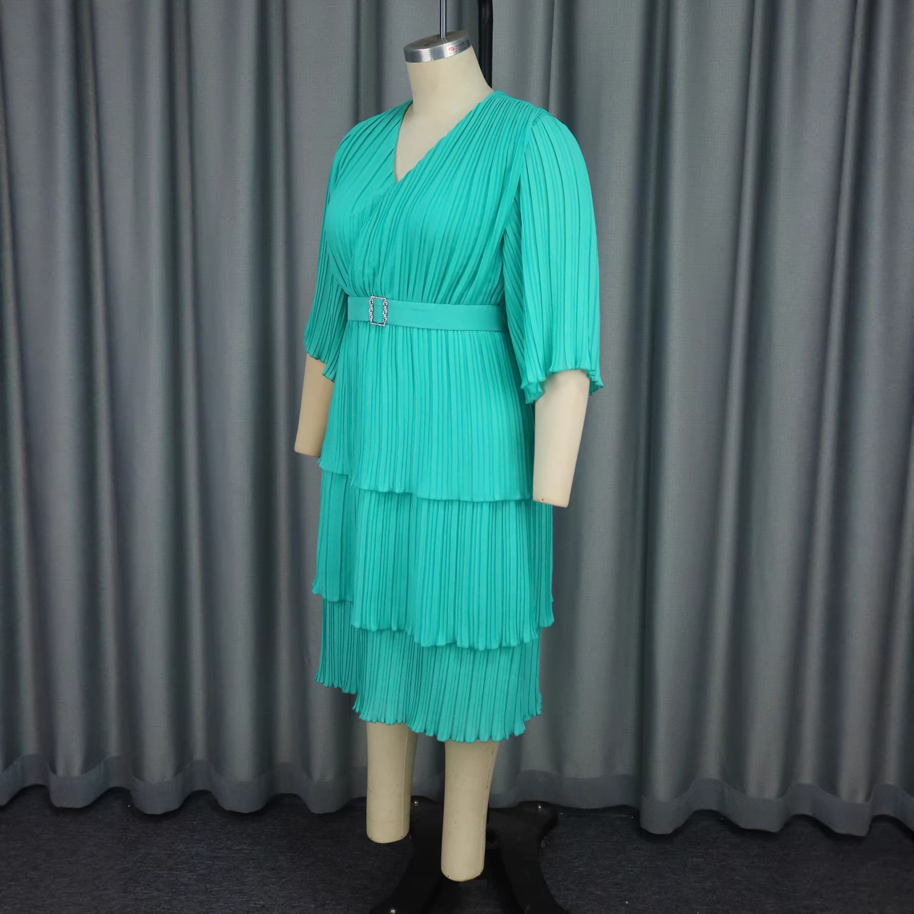 Mint Green V-Neck Belted Dress With Mid-Length Sleeves American Style Casual Elegant Slimming Pleated Cake Dress For Commuting_ecoleips.com