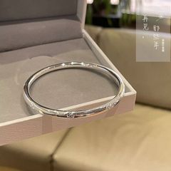 四つ葉のクローバーシルバーブレスレット女性用 9999 スターリングシルバープレーンサークルソリッドヤングスタイルパーソナライズされたファッションシンプルな純銀ブレスレット