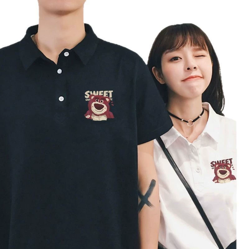 Летняя поло для пары премиум-класса 2025, универсальный модный летний дизайн, клубничный медведь, популярный стиль интернет-знаменитостей