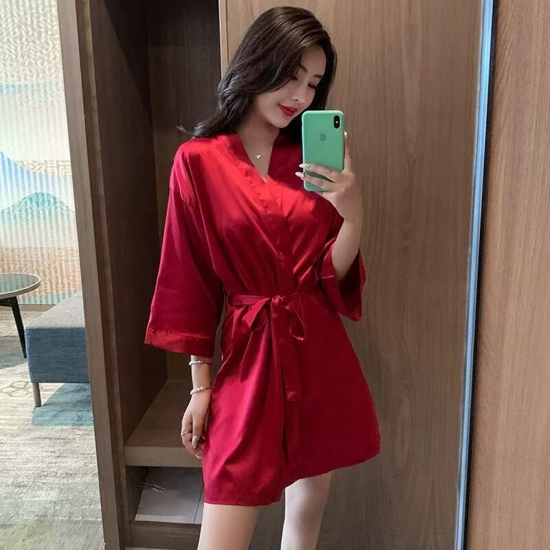 Spring, Summer and Autumn Ice Silk Nightgown, Silk Light Luxury Bridal Clothing, High-End Half-Sleeves