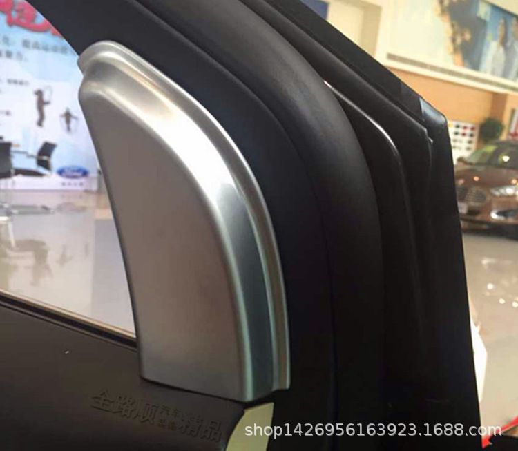 15锐界 内饰 亚铬前内三角饰框 效果2_副本.jpg