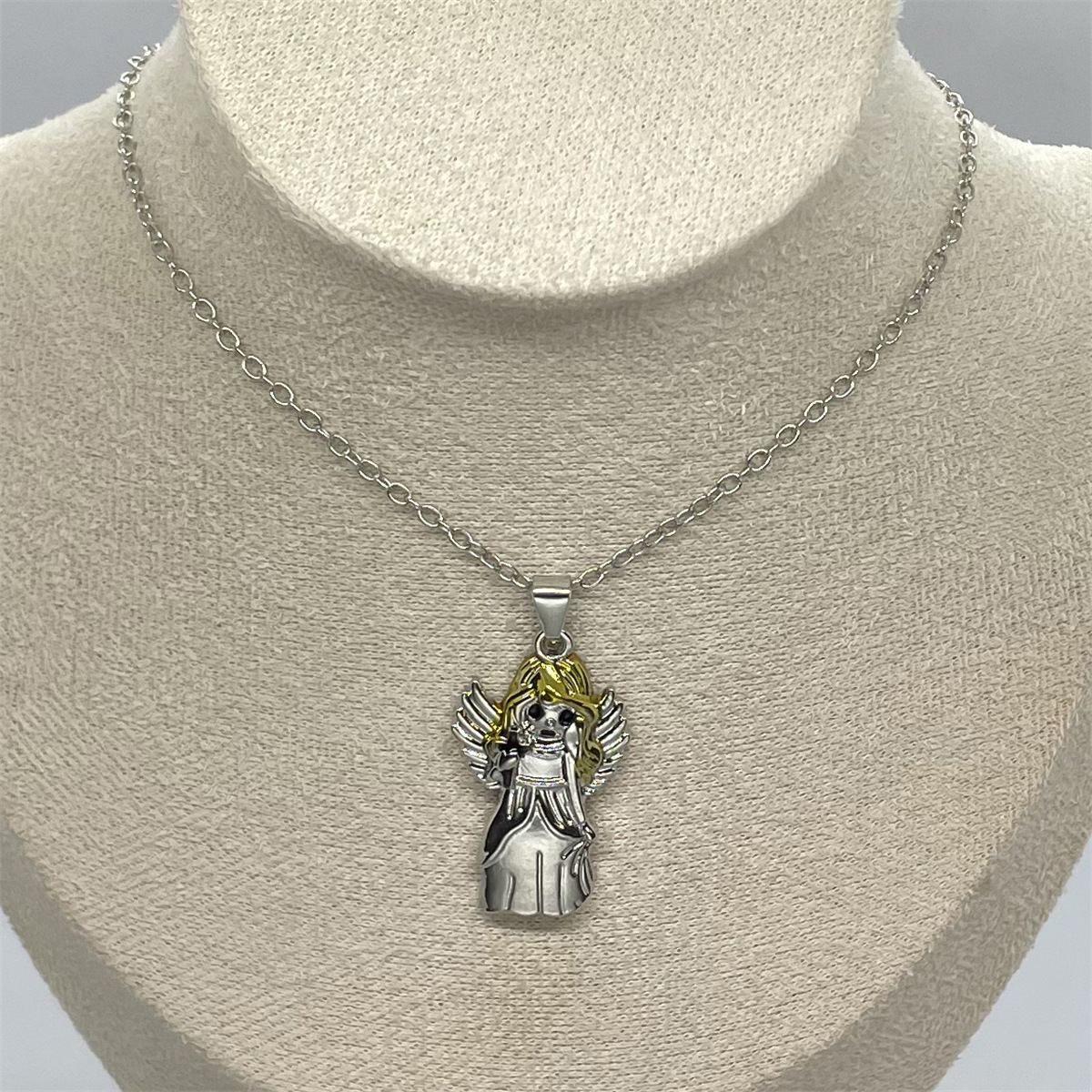 Hot Selling Nieuwe Engel Klein Meisje Mooie En Elegante Veelzijdige Hanger Ketting Exquise Dames Accessoires_voghion.com