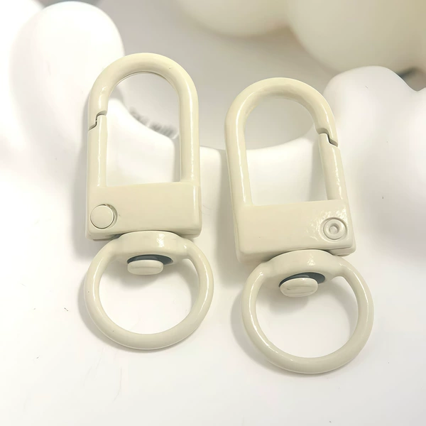 Door buckle-off-white