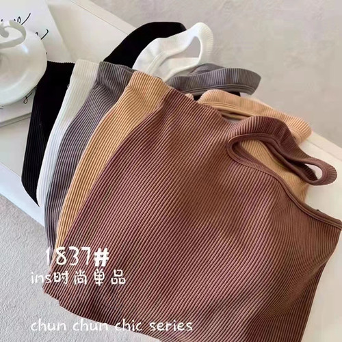 New style irregular sloping shoulders, exposed clavicle, halterneck, beautiful back, inner wear, outer wear, with chest pad, sexy navel-baring camisole for women