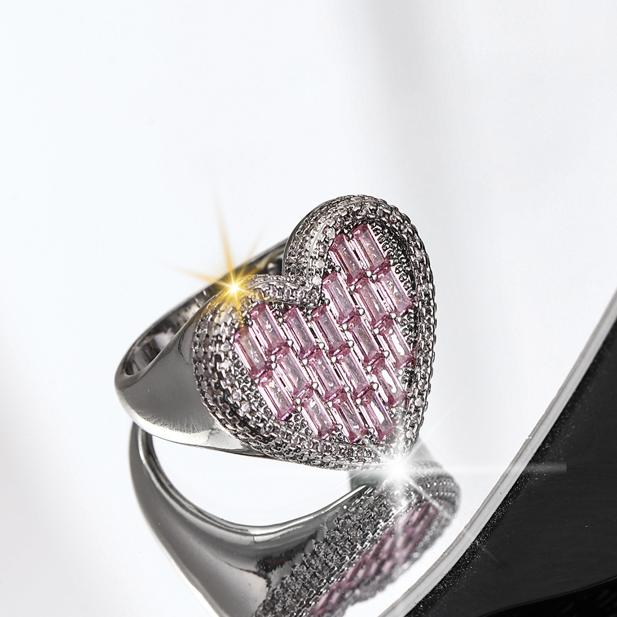 1 Piece Quantity Shiny Heart Shape Copper Inlay Zircon Men's Rings