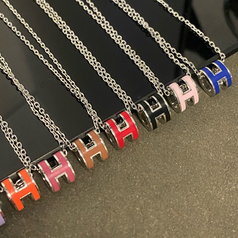 High version of the love home H letter necklace pendant female CNC enamel craft luxury temperament cross-border live with the same factory batch