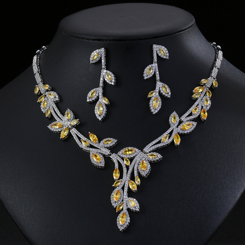 New Ye Zhi Lian High-End 3A Zircon Jewelry Bridal Necklace and Earrings Set Wedding Dress Fashion Accessories New Ye Zhi Lian High-End 3A Zircon Jewelry Bridal Necklace and Earrings Set Wedding Dress Fashion Accessories