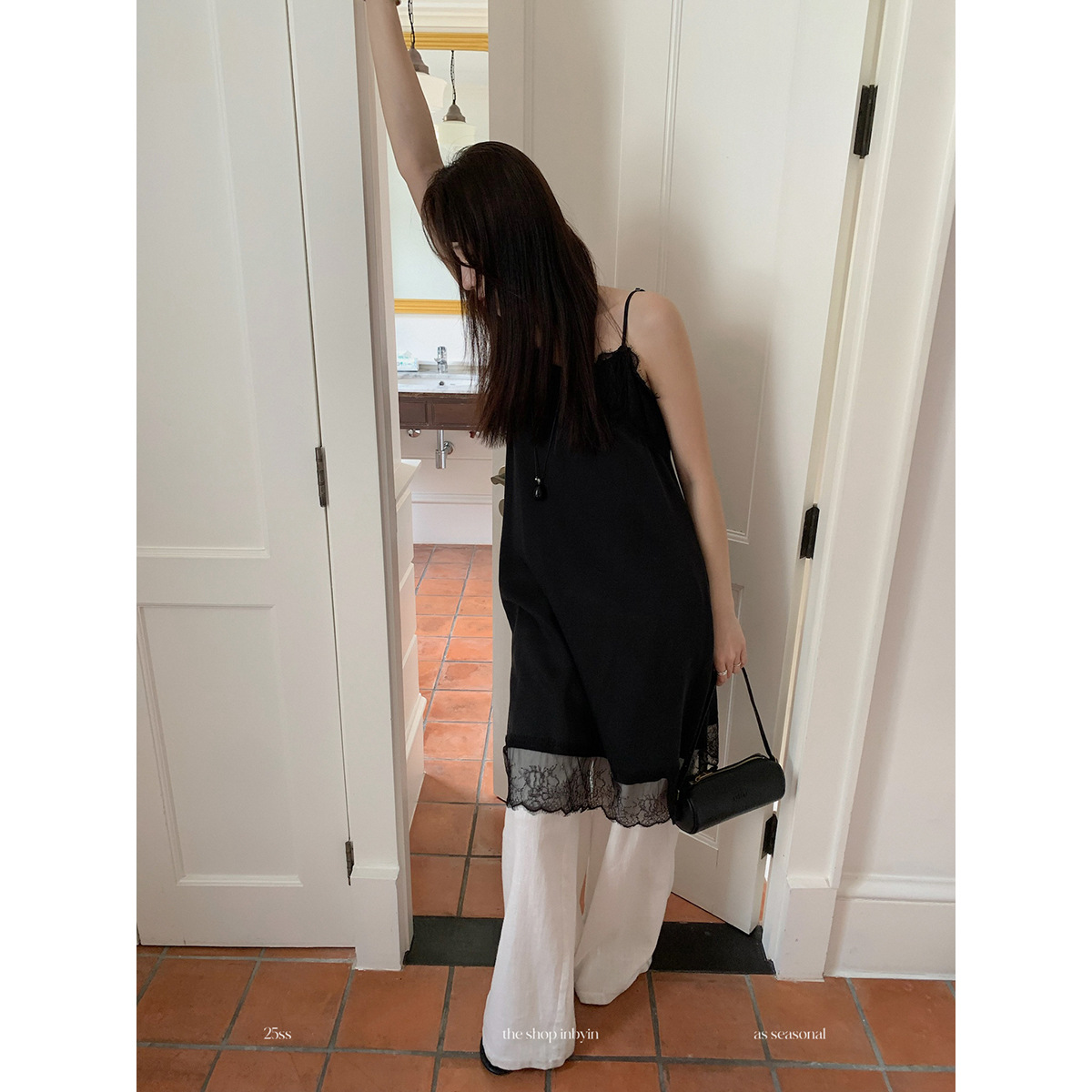 【不退不换】蕾丝花边拼接吊带裙女装2025新款露背无袖连衣裙长裙