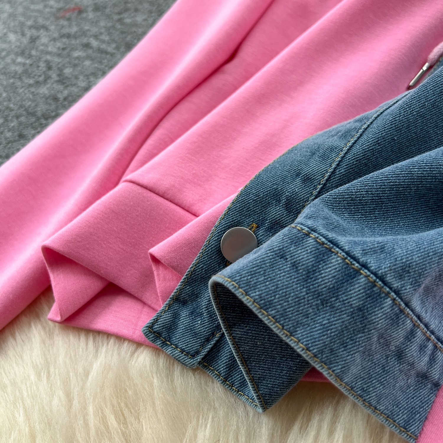 Conjunto de pantalón para mujer sudadera con capucha y jeans anchos_voghion.com