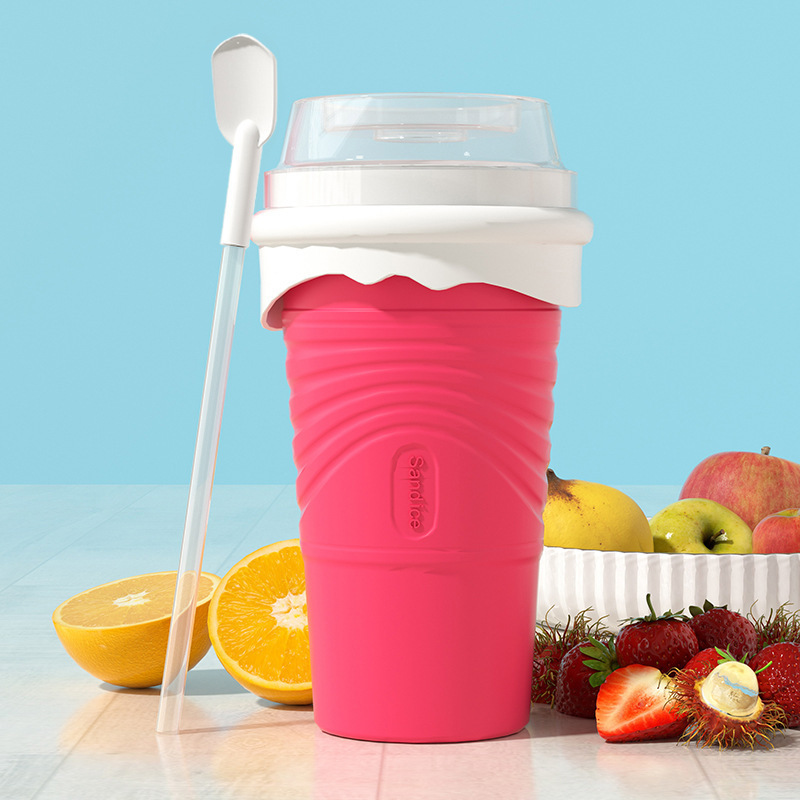 シリコン製の新しい自家製のかわいい軽量冷蔵庫用蓋付きストロー付きキッチン屋外用食品グレードカップ|undefined