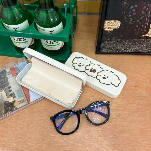 Original model!  Ins style cute bear glasses case cream portable anti-pressure glasses storage box couple model