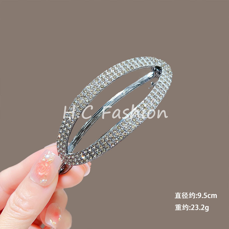 타원형 트위스트 클립 블랙