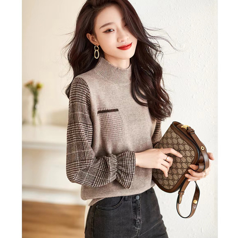 Retro design knitted autumn sweater