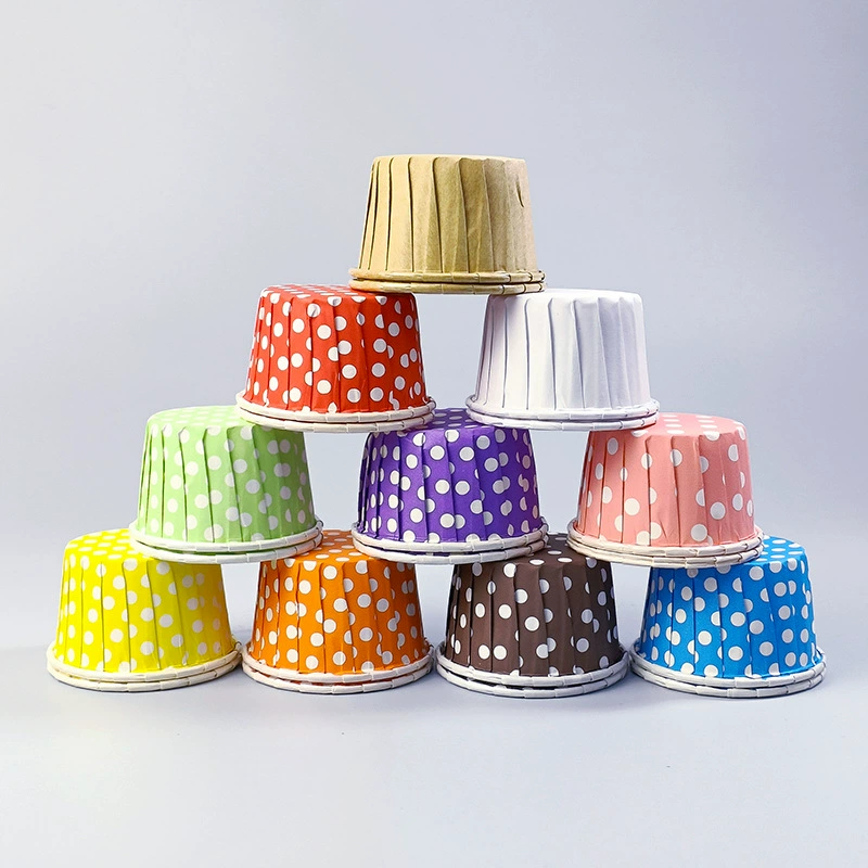 Маленькая рулонная чашка с обкаткой из пленки из бумаги маффин торт выпечка жаркая чашка с высокой температурой маффин чашка 3830 кексы