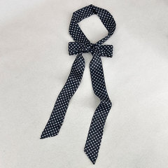 韓国版の長い波の点のシルクの巾は首を結んで気品が現れます。