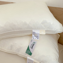 玫瑰蕾丝酒店枕芯天丝提花枕头蓬松慢回弹酒店贵妇家用羽丝绒枕芯