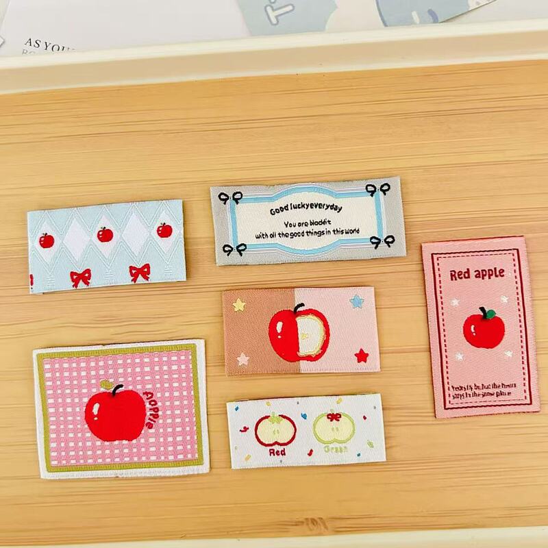 South Korea ins collar label apple embroidery woven mark handmade cloth label clothing socks bags label accessories decorative patch South Korea ins collar label apple embroidery woven mark handmade cloth label clothing socks bags label accessories decorative patch