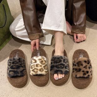 Thick-soles Mao Mao slippers women's outer wear 2024 autumn and winter new lamb fluffy online popular household cotton slippers