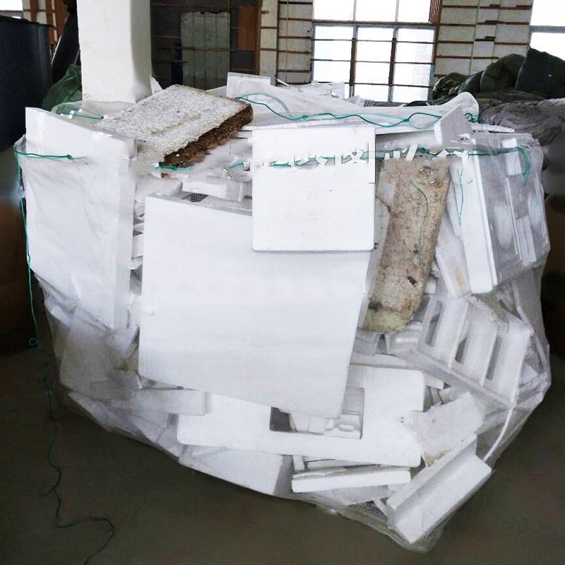 Paquete de espuma cuadrado 2.2x1.4x1.4 con tapa - Otros