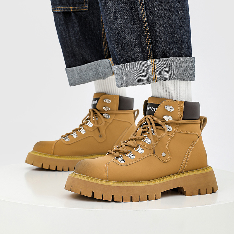 Stivali da motociclista corti e spessi con testa grande, piatti e minimalisti gialli, stile inglese_voghion.com