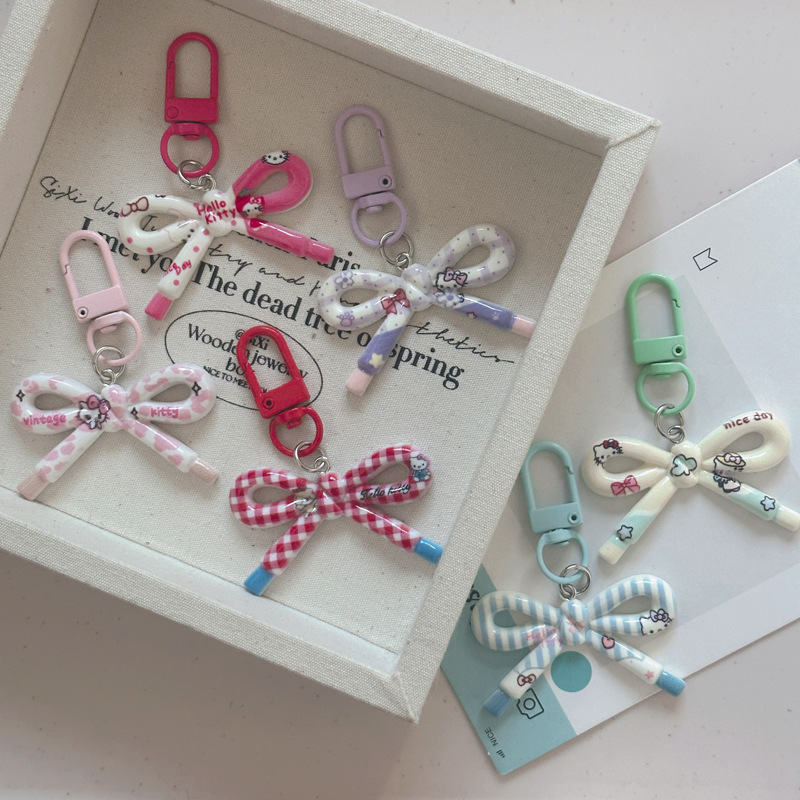 New bow-knot KT cat keychain DIY beaded accessory, cute backpack pendant, gift for girlfriends and couples