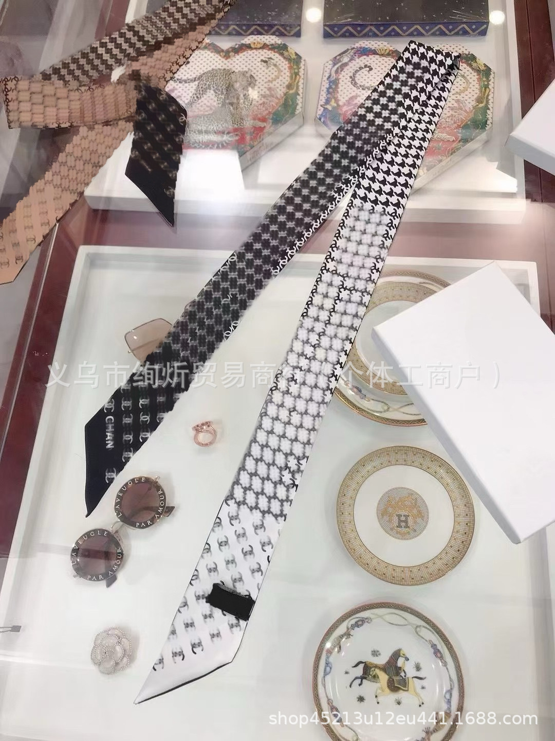 С градиентная сетка букв P / 6*120 см (только для справки)
