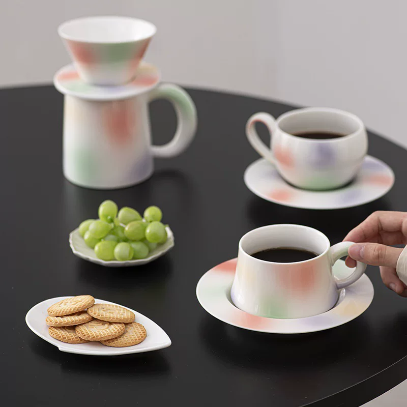 Ceramic concentrated creative sophisticated wineglass, simple and elegant design