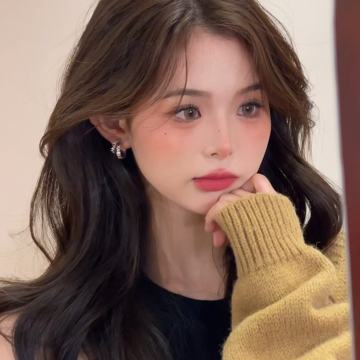 2024 nuevo anillo plateado simple perfiles de anillo de moda femenina aretes de anillo de anillo simple chatter Hot Hot Hot Hot Earplugs