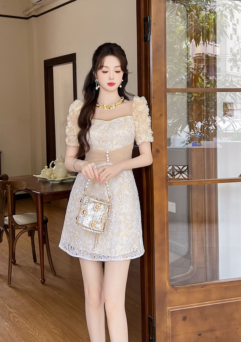 Đầm ren bodycon tay phồng đính kim cương giả nữ thanh lịch mùa hè 2026 — Màu Sâm panh chi tiết 9