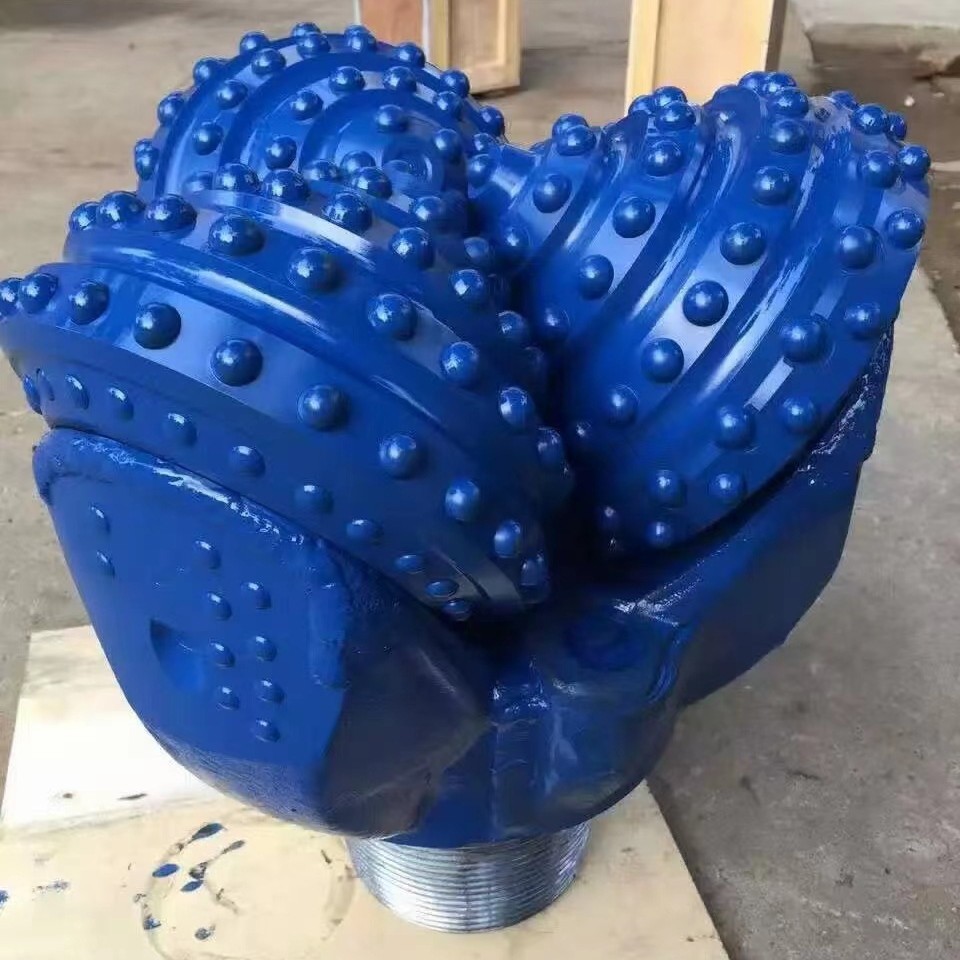 厂家供应钢齿镶尺三牙轮钻头掌片水井扩孔组装钻头现货钢齿镶尺