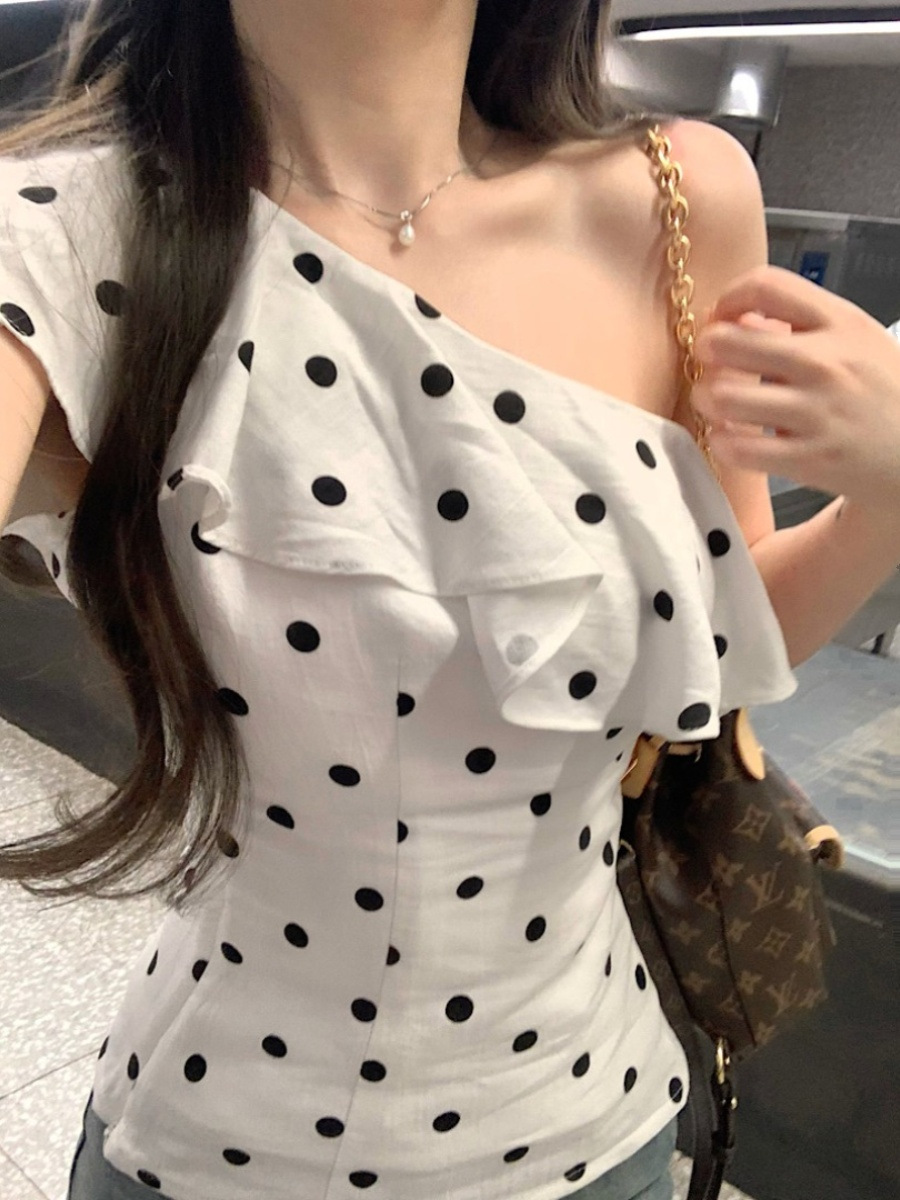 French-style Ruffled Wave Dot Slant Shoulder Short-sleeved Vest Women's Summer Slim-fit Design Sweet Spice Chic Outer Wear Top